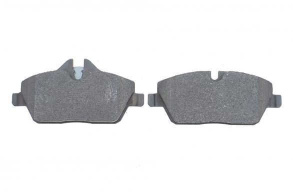 Колодки тормозные (передние) BMW 1 (E81/E82/E87/E88) 04-13/2 (F45) 14-18 0 986 494 120 фото