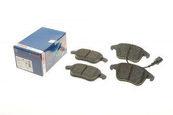 Колодки тормозные (передние) Audi Q3 11-18/VW Passat Tiguan 07-18/Sharan 10-(+датчик) 0 986 494 372 фото