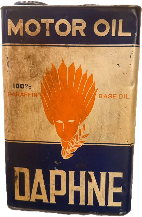 Галонна бляшана банка Idemitsu Daphne, вигляд спереду